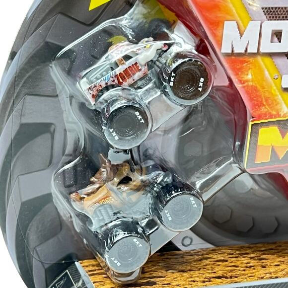 Spin Master Monster Jam Mini 5-Pack Collectible Monster Trucks 1:87 Scale NEW - Picture 8 of 9